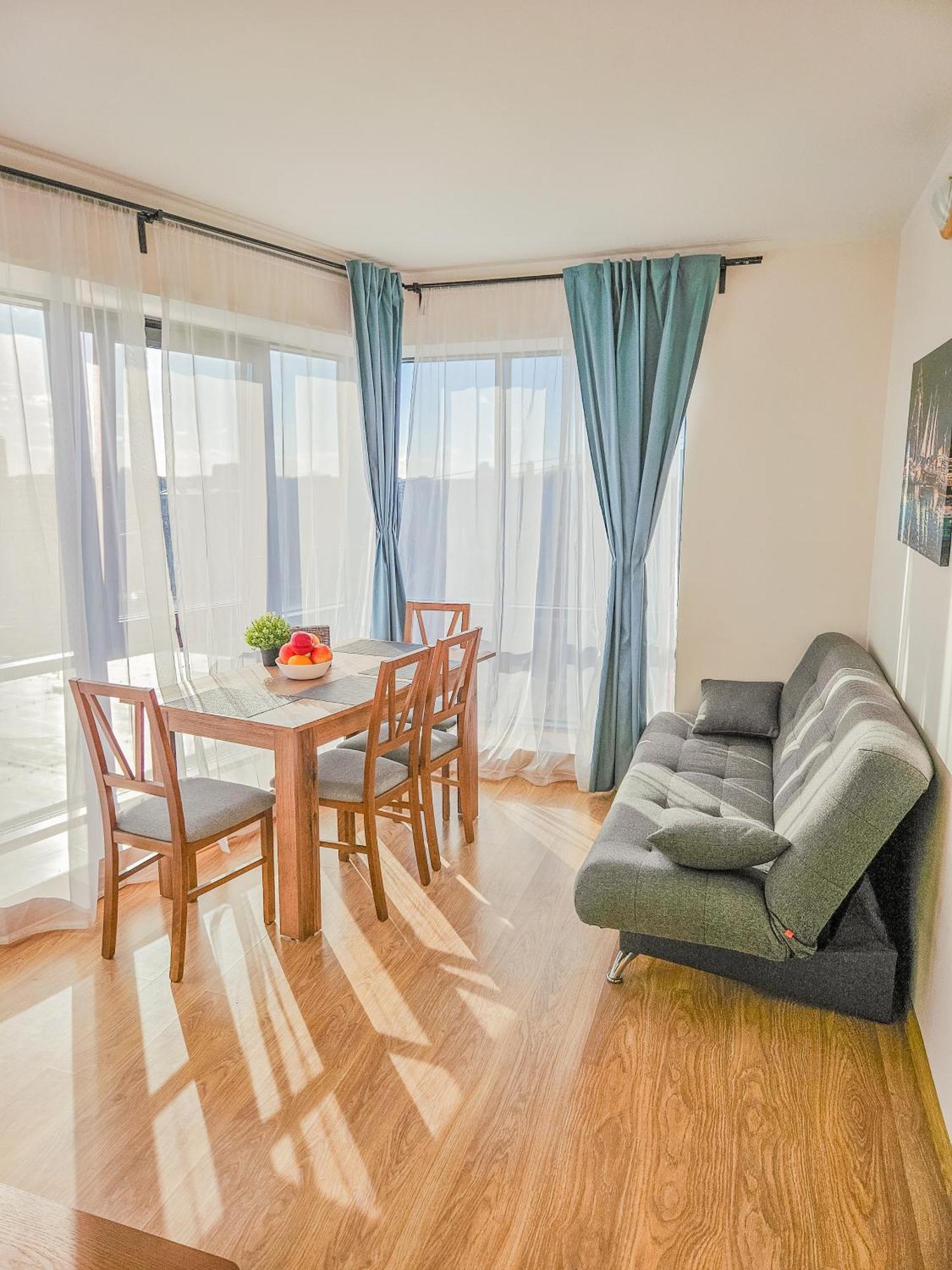 Homyvibes With Free Parking And Self Check-in
